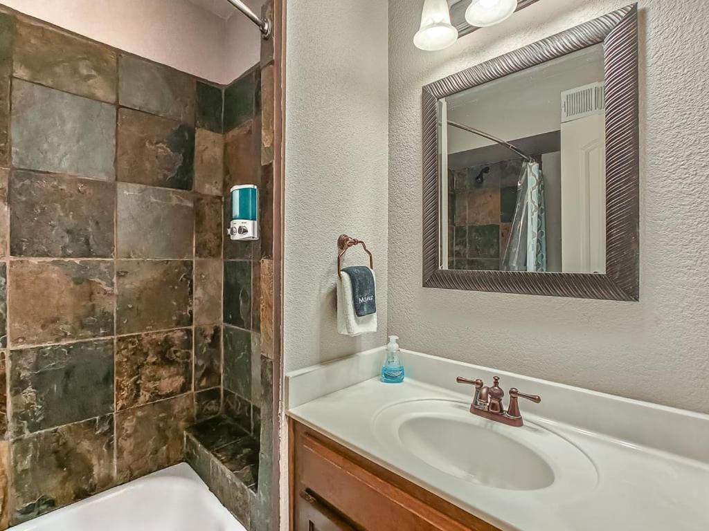 Quiet Plaza Two Bedroom 2 Bathroom Κάνσας Σίτι Εξωτερικό φωτογραφία