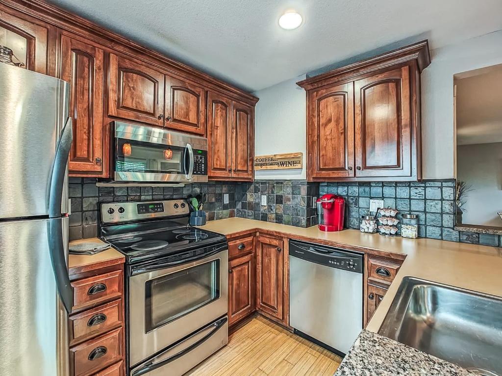 Quiet Plaza Two Bedroom 2 Bathroom Κάνσας Σίτι Εξωτερικό φωτογραφία
